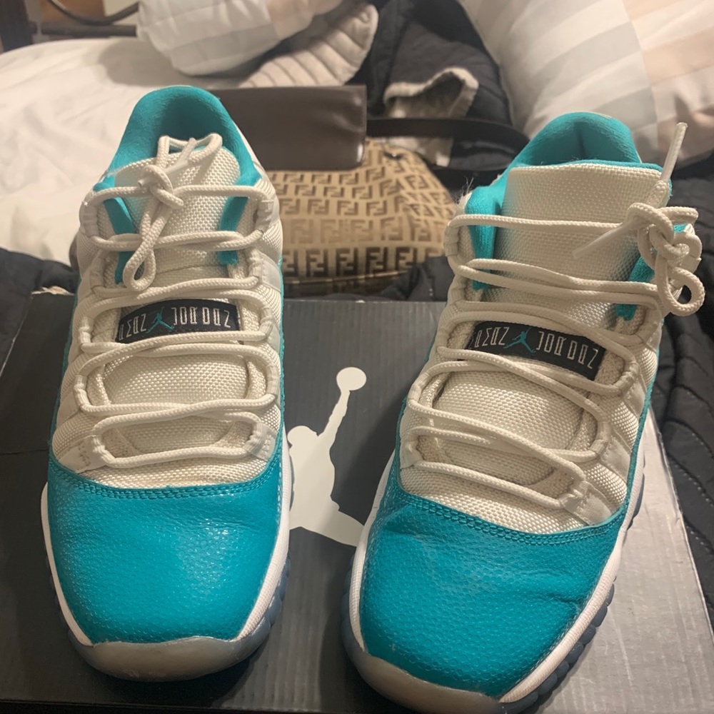 Jordan retro 11